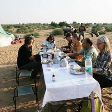 Outdoor dining experience in the desert